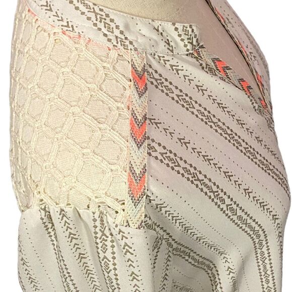 Jolt Off White V Neck Semi Sheer 3/4 Sleeve Blouse - Picture 5 of 7